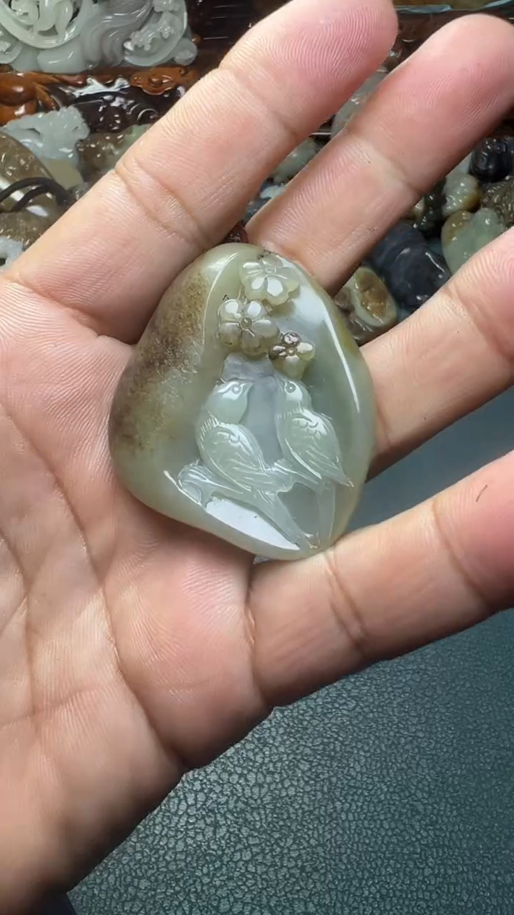 未镶嵌和田玉把件-