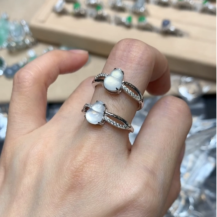 四会-(JH-68-1)葫芦戒指-s925银镶翡翠白冰戒指多样性发货一件q