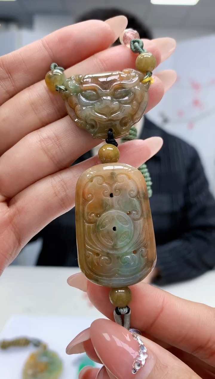 【闪购商品】定制翡翠未镶嵌5153MM-毛货挂件78