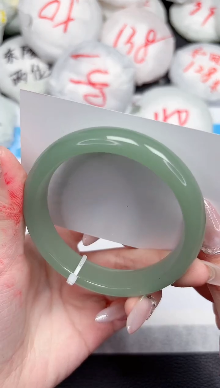 【闪购商品】石英质玉手镯未镶嵌233-57.7