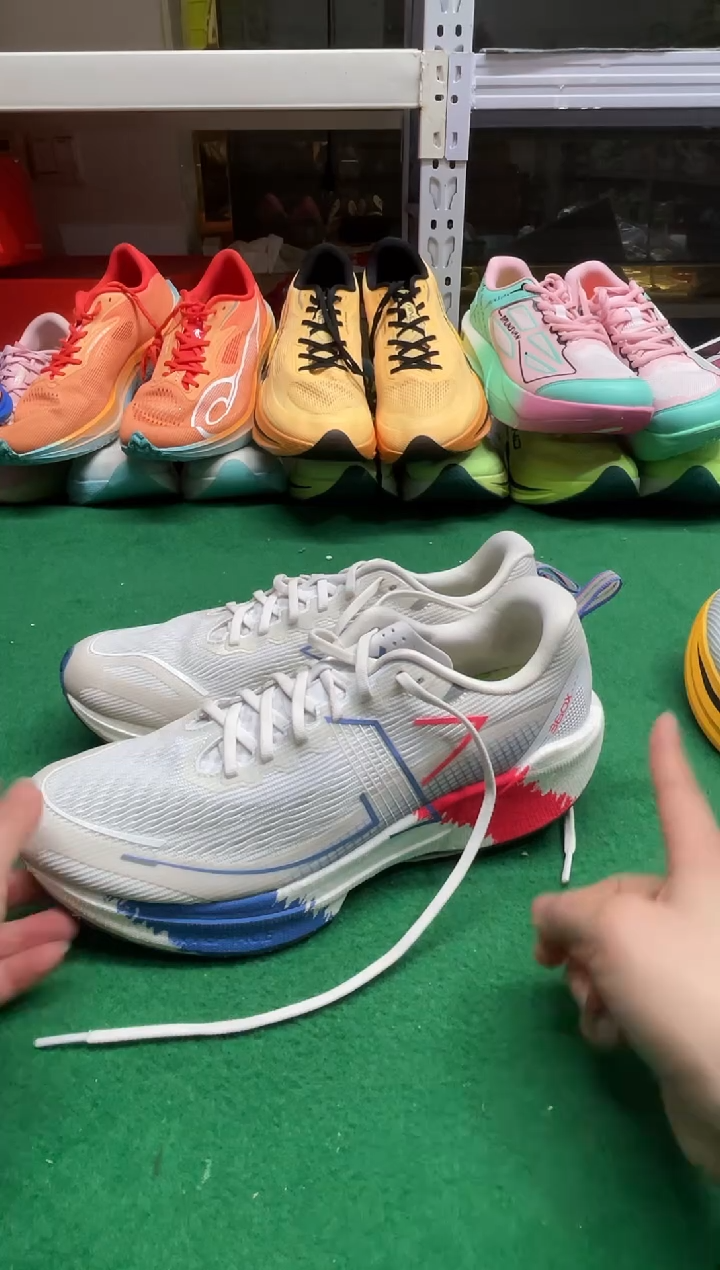 1**7大鞋店的鞋的鞋052