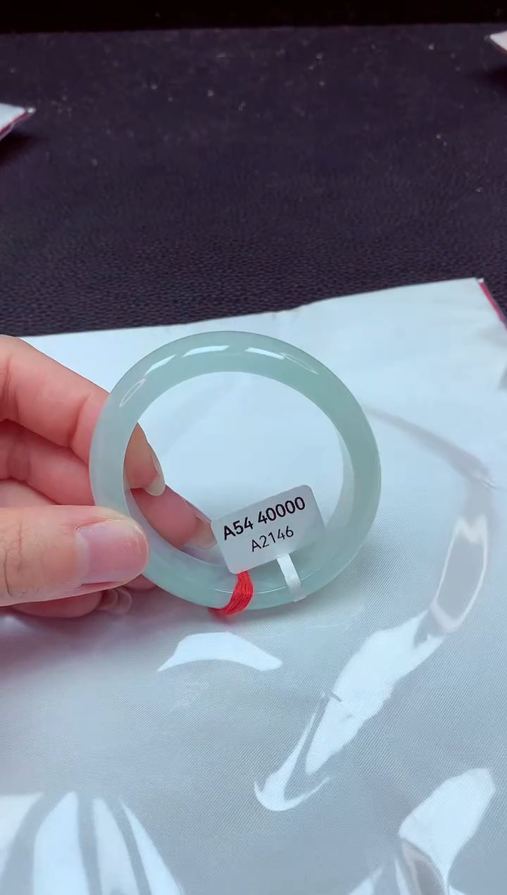 【闪购商品】翡翠手镯未镶嵌镯子54+