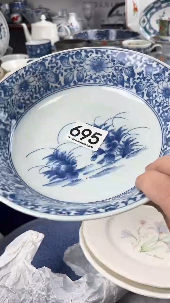 一****️       695 