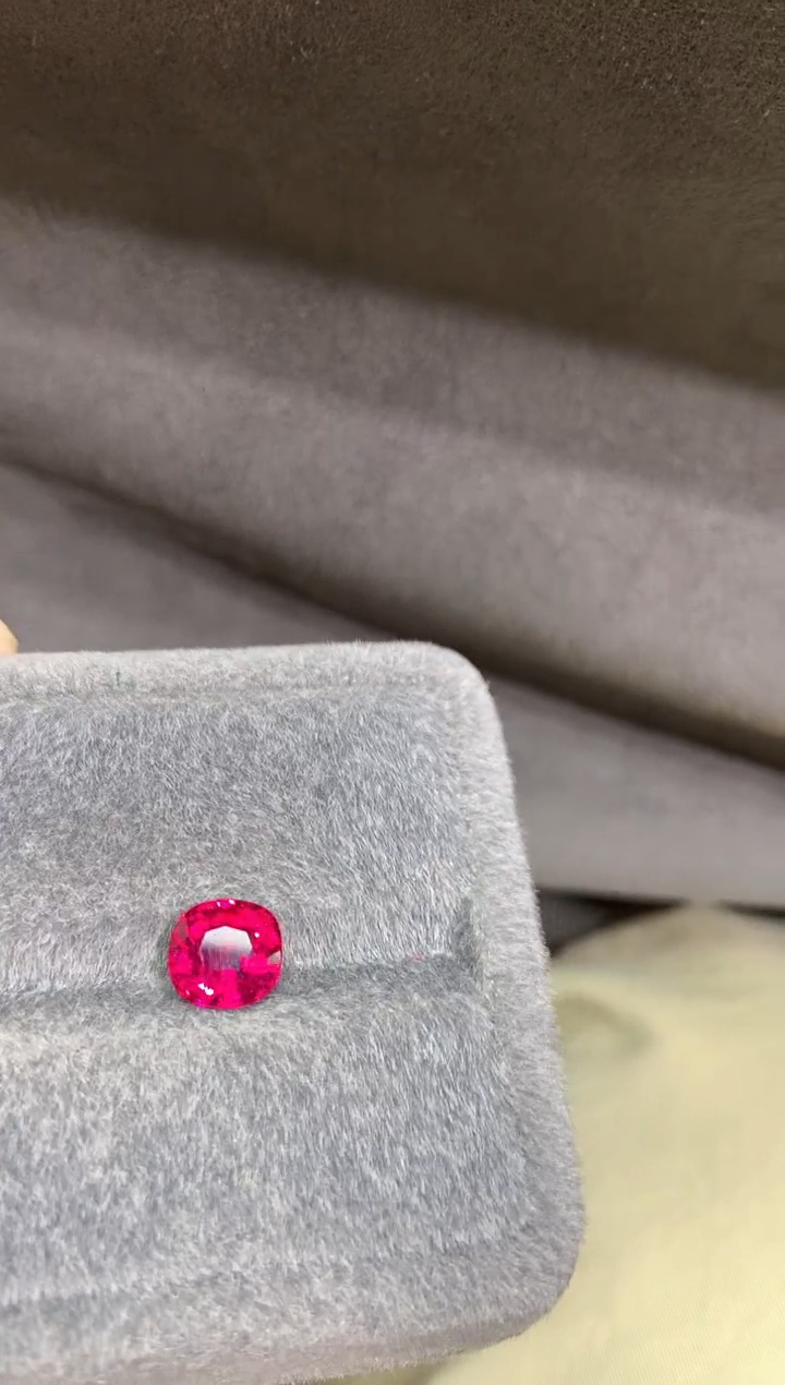 【闪购商品】碧玺裸石未镶嵌e-28 2.72ct