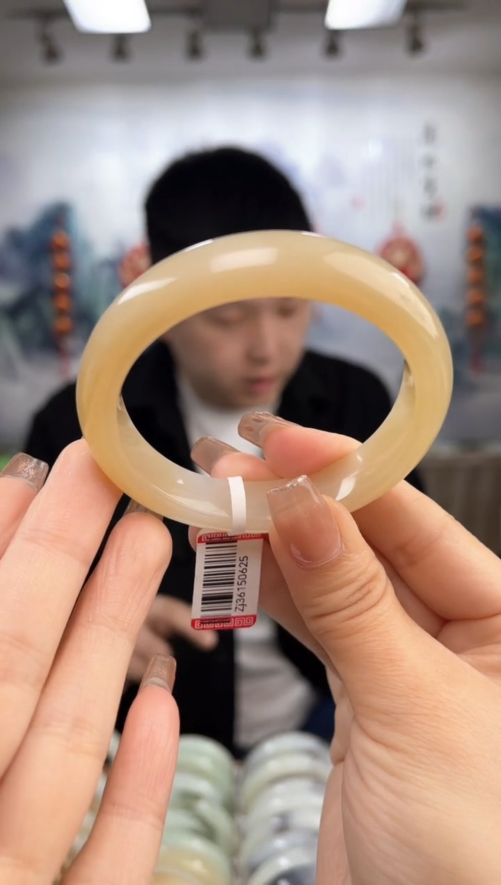 【闪购商品】和田玉手镯未镶嵌53+圈口0625