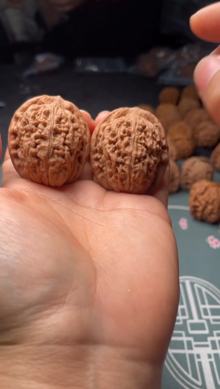 把件文玩核桃w276  莲花 37尺