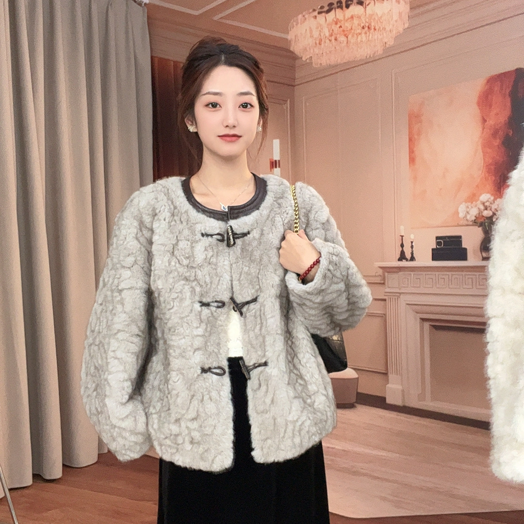 海宁新款皮毛一体女冬高级双面穿短款翻领外套