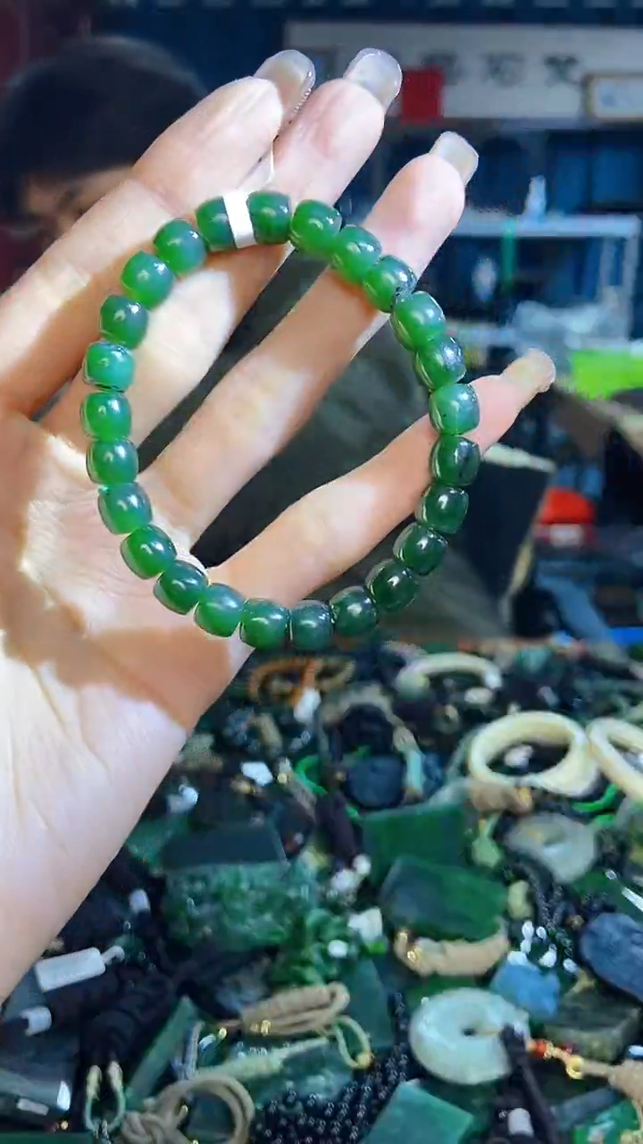 未镶嵌和田玉挂件1