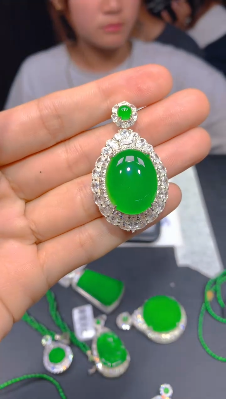 【闪购商品】定制翡翠未镶嵌260多样性发货（发其一）