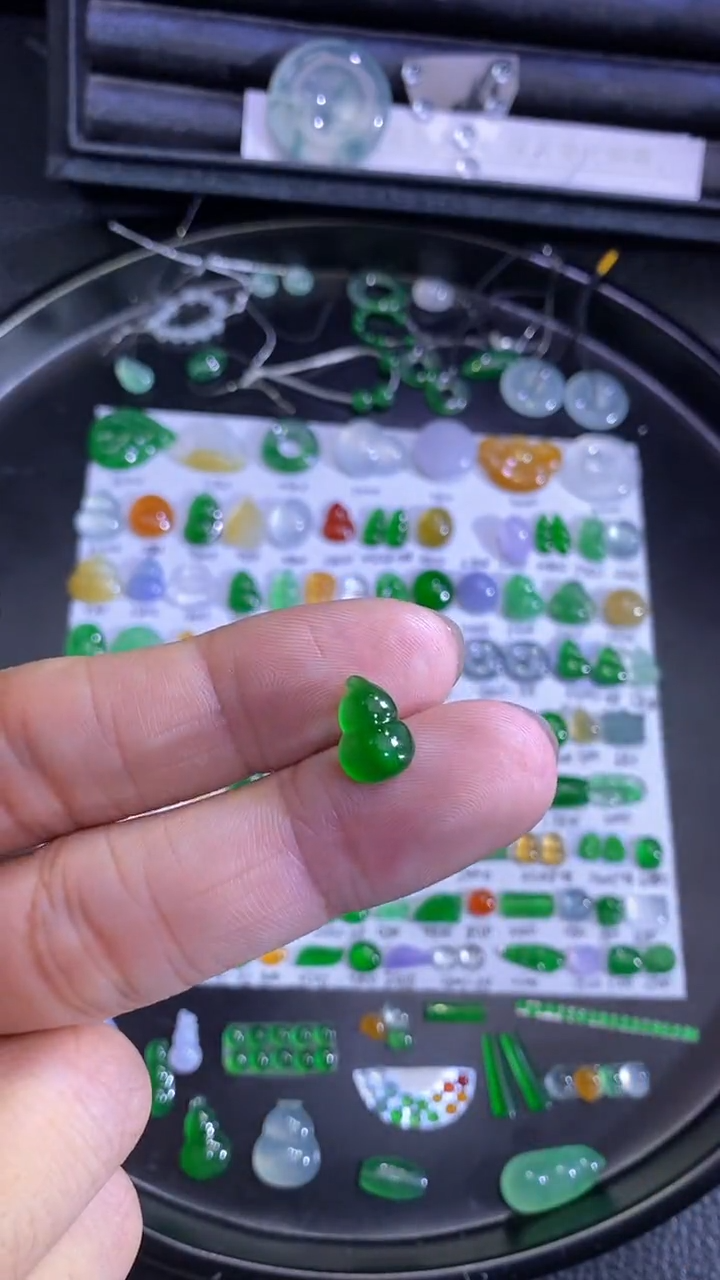 未镶嵌挂件翡翠葫芦