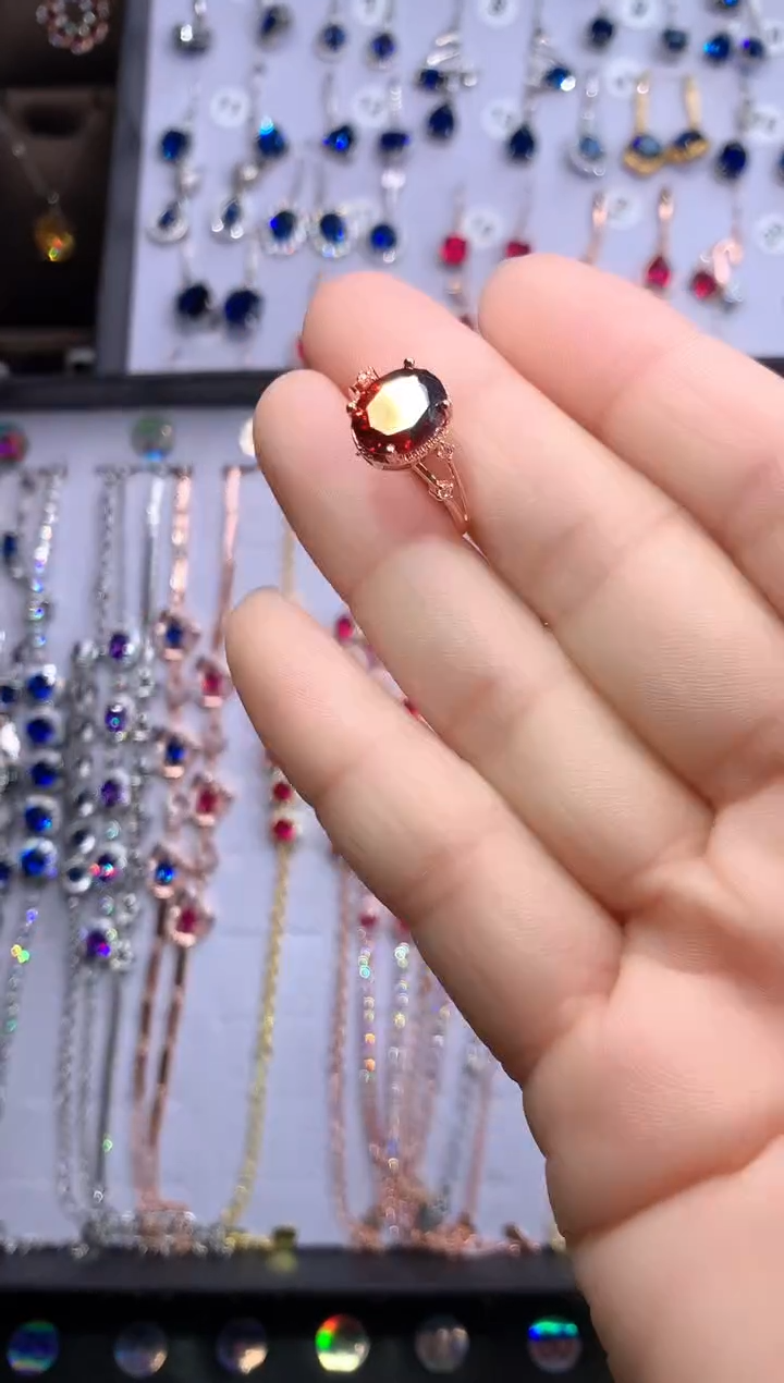 【闪购商品】石榴石戒指银S925镶嵌玫瑰金8.10