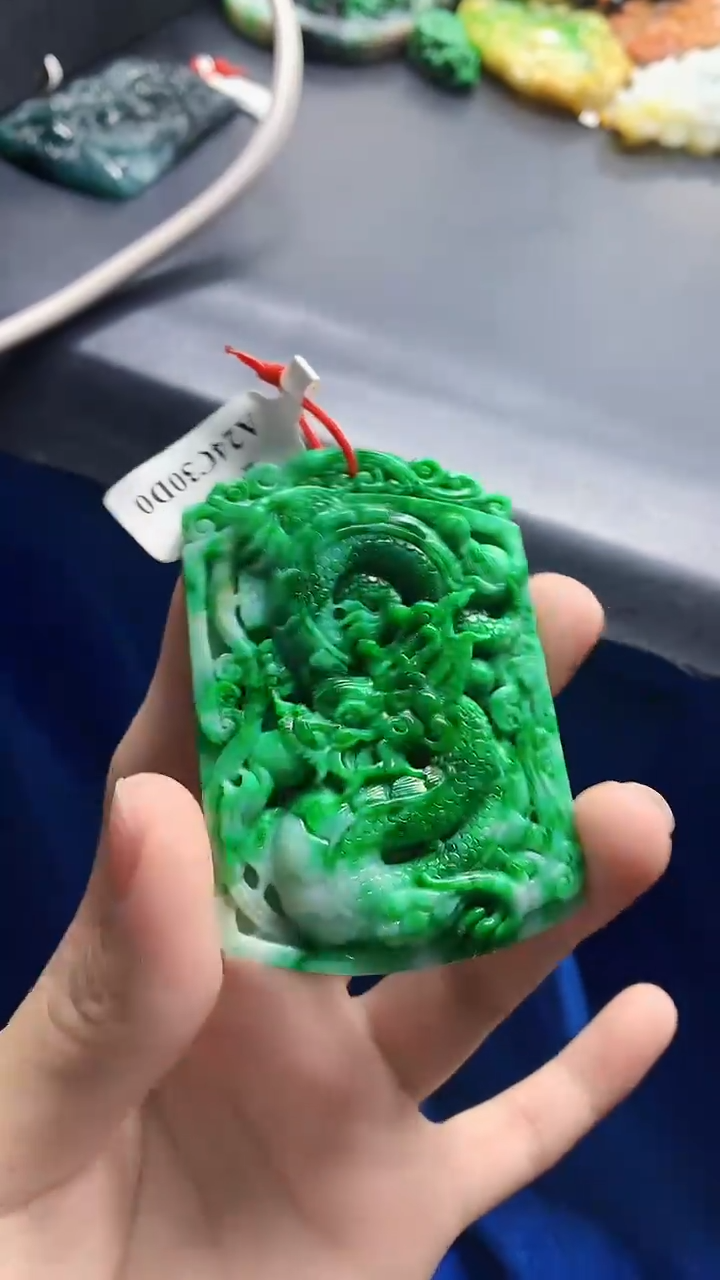 颈饰未镶嵌翡翠黑****）天然缅甸a货翡翠