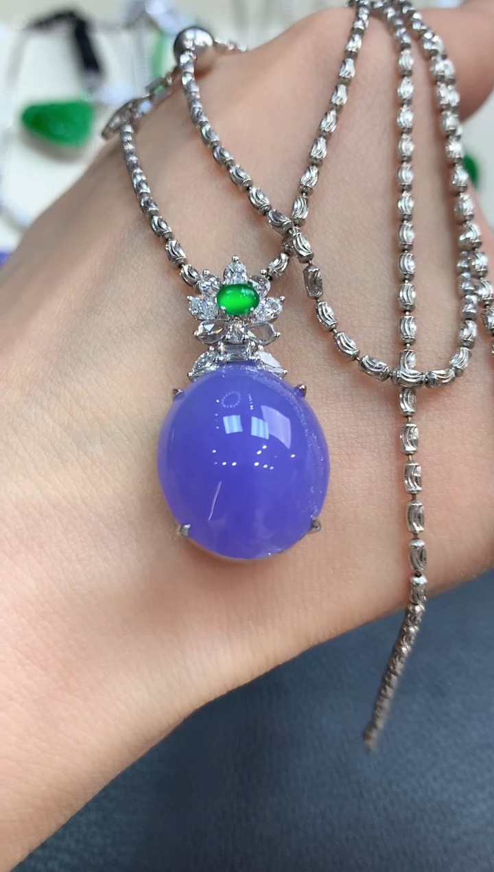 【闪购商品】翡翠吊坠(不含链)18K金镶嵌m68       
