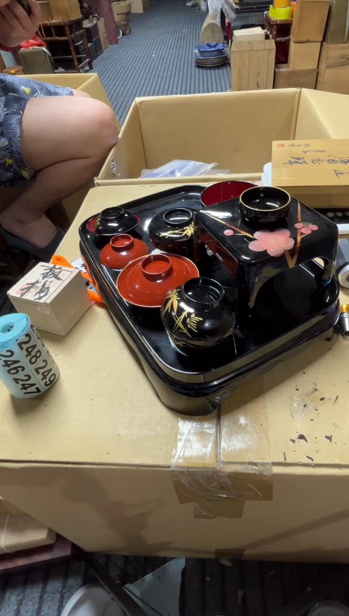 高端精品瓷器一物一拍