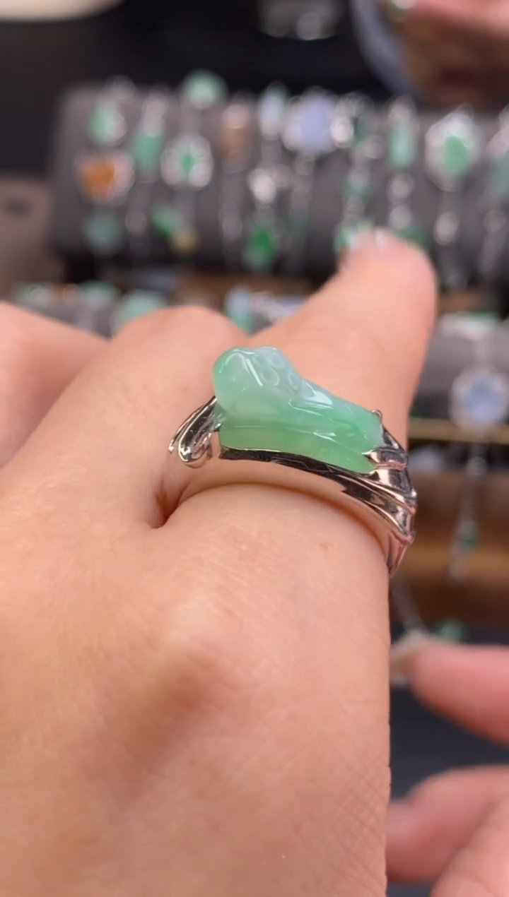 颈饰银S925镶嵌翡翠净货17144