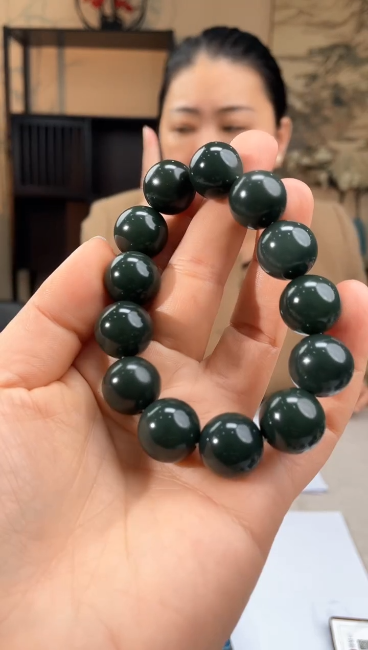 【闪购商品】定制和田玉多样性发货拍一发一07253