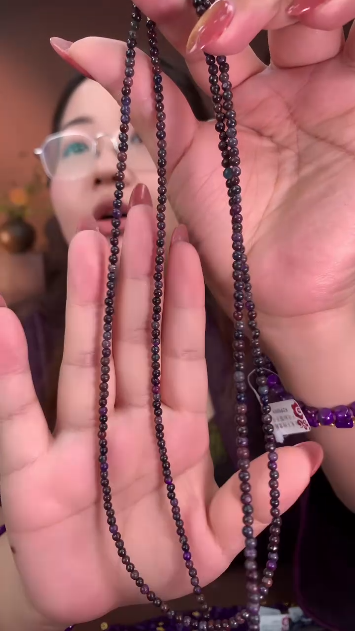 未镶嵌苏纪石（舒俱来）项链多样性发一