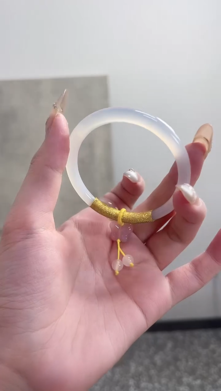 【闪购商品】玛瑙/玉髓手镯未镶嵌53圈 需要包容