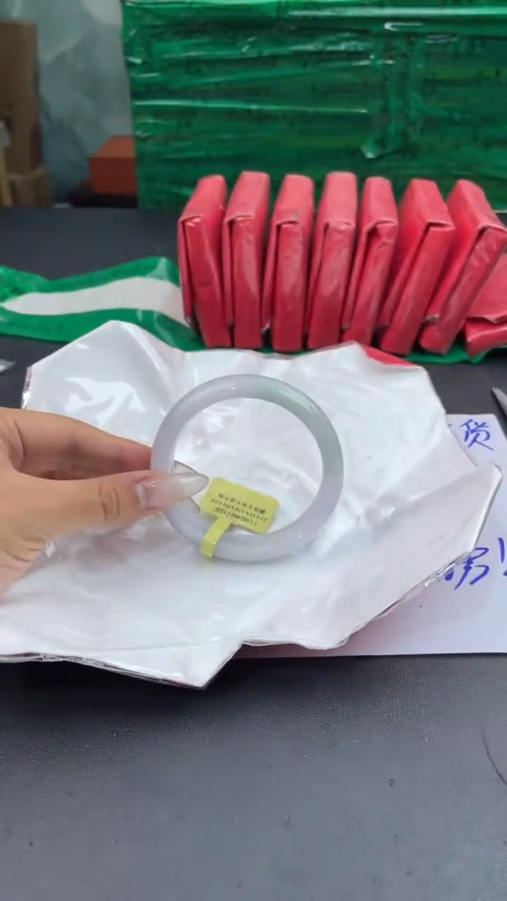 【闪购商品】翡翠手镯未镶嵌7翡翠手镯