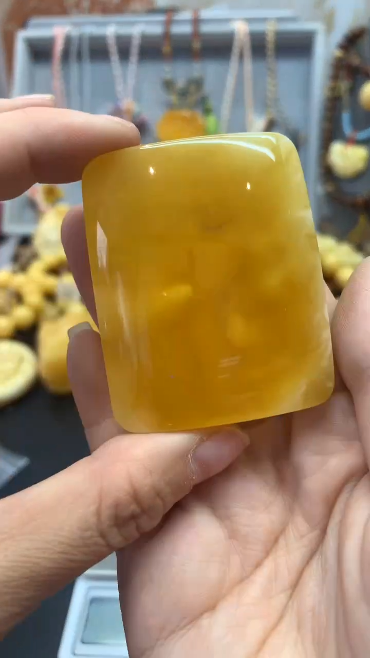 【闪购商品】琥珀珠宝奇石未镶嵌180
