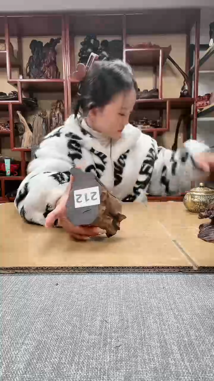 【闪购商品】贡木 红木底座工艺品收藏
