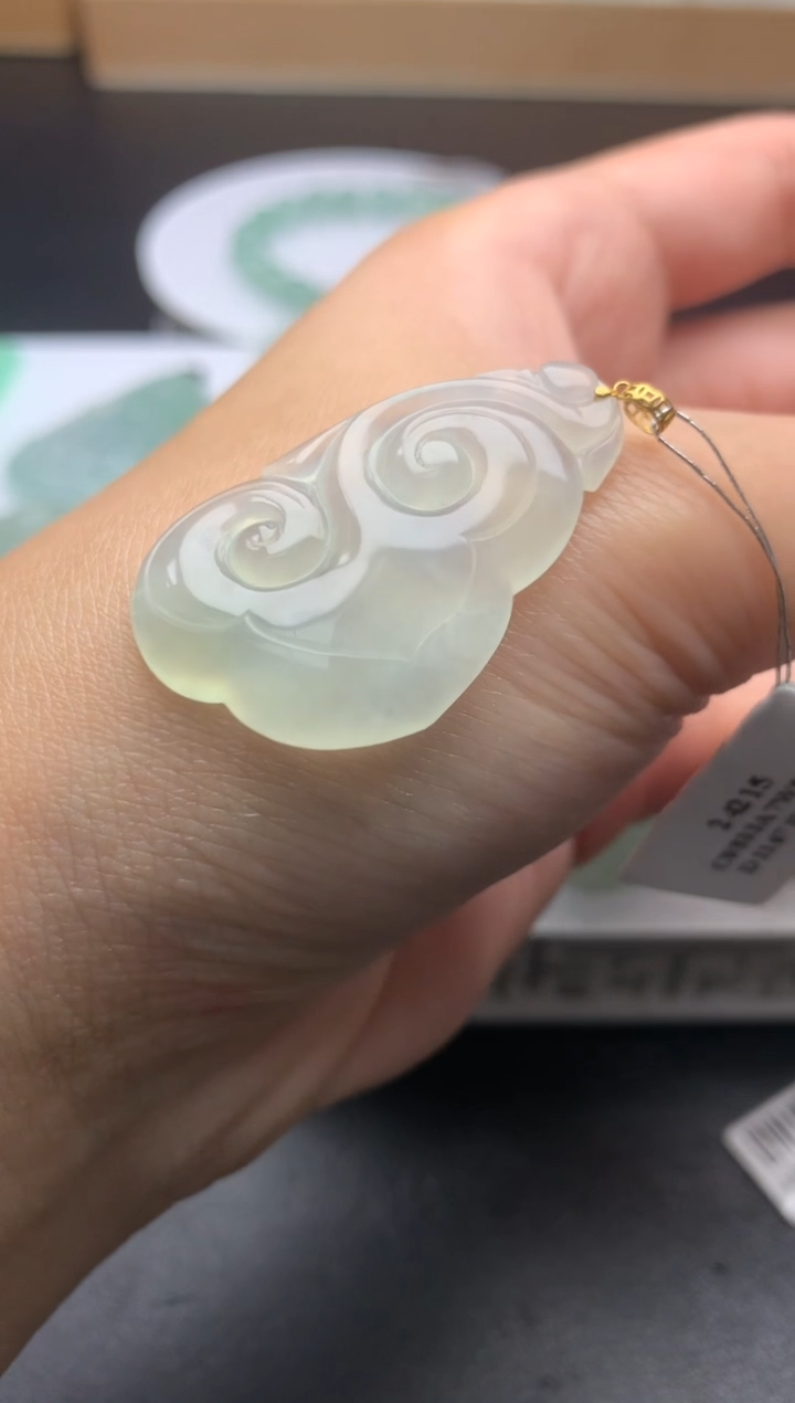 【闪购商品】翡翠吊坠(不含链)18K金镶嵌净货