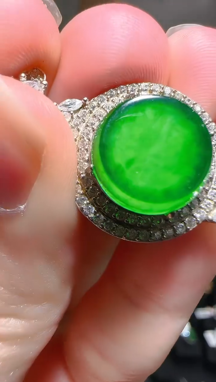 【闪购商品】翡翠吊坠(不含链)银S925镶嵌天然翡翠A货多样性发一件