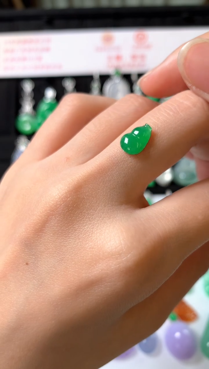 未镶嵌定制翡翠裸石（镶嵌定制）