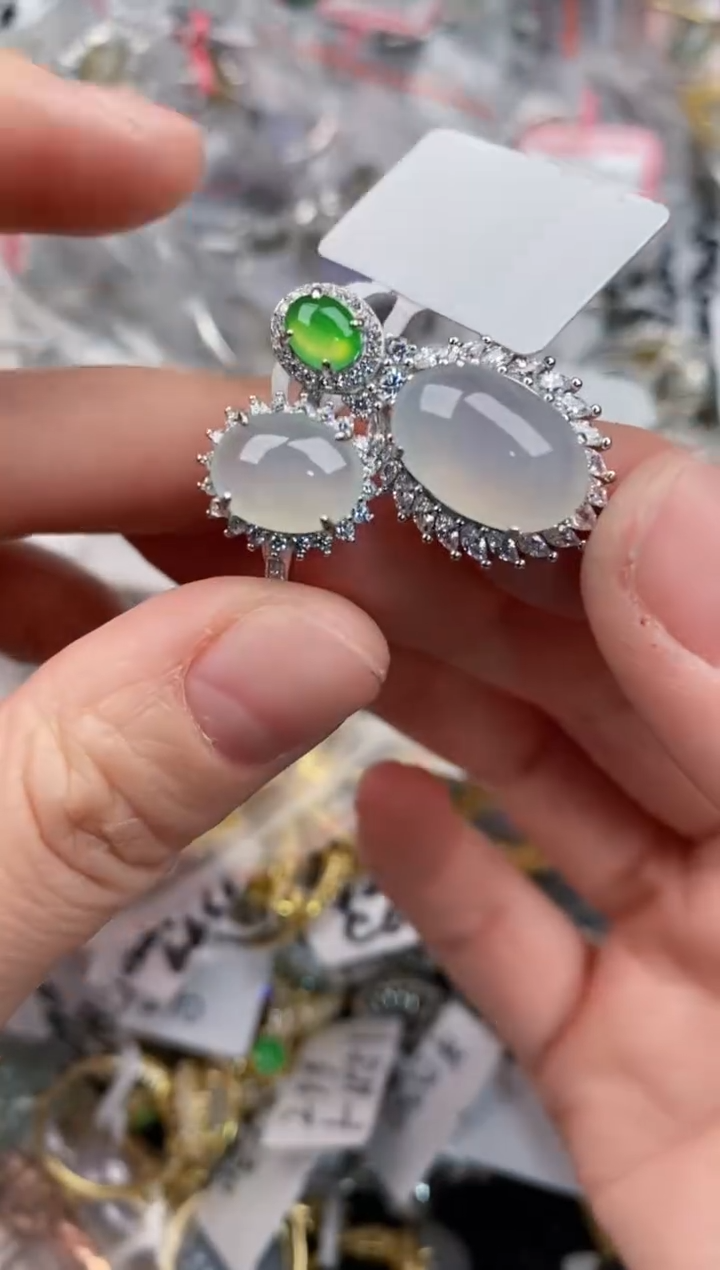 银S925镶嵌戒指翡翠999               2