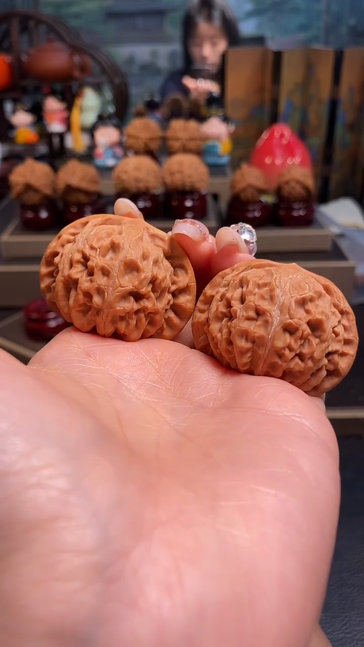 【闪购商品】文玩核桃吊坠D109宫灯43