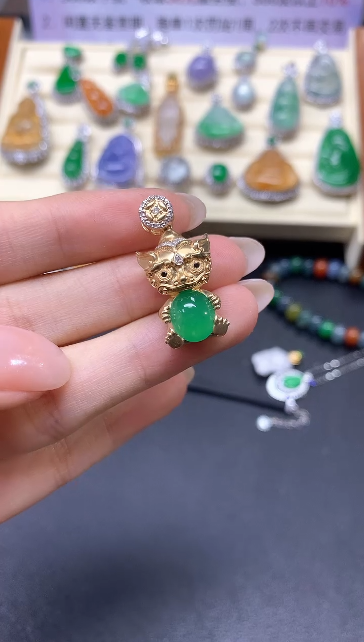 【闪购商品】翡翠吊坠(不含链)18K金镶嵌吊坠|5650+565