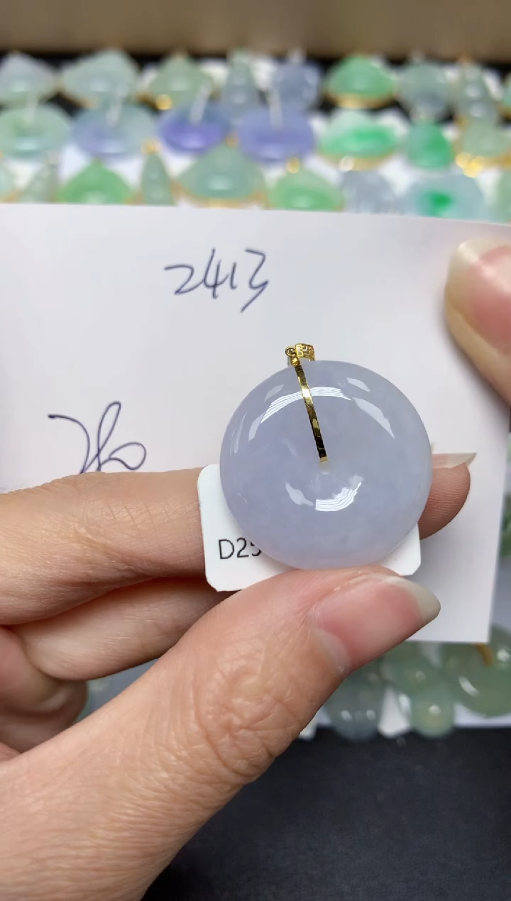 【闪购商品】翡翠18K金镶嵌颈饰 天然翡翠A货