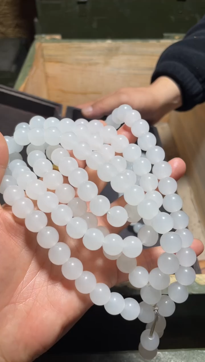 【闪购商品】白项链1件