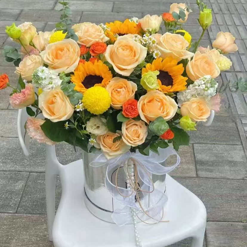 【教师节送老师抱抱桶】2朵向日葵香槟玫瑰混搭鲜花送老师毕业鲜花