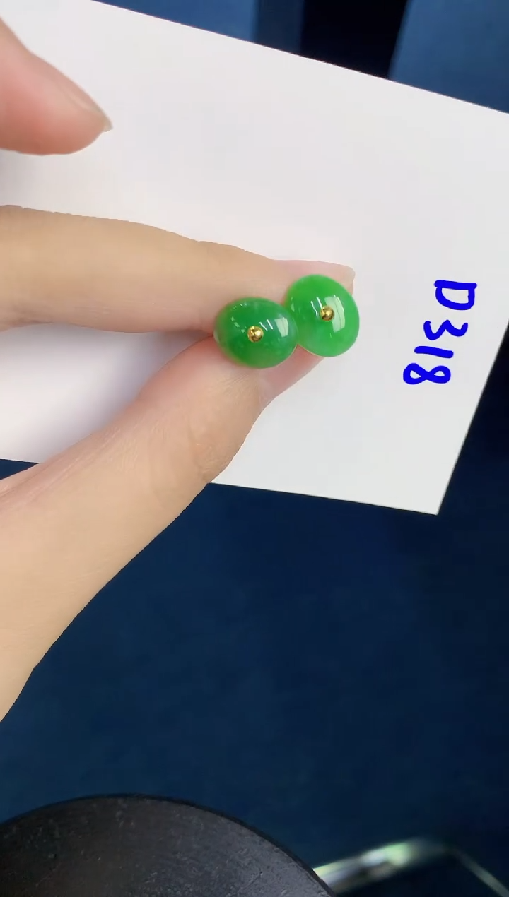 翡翠18K金镶嵌颈饰天然翡翠緬甸A貨