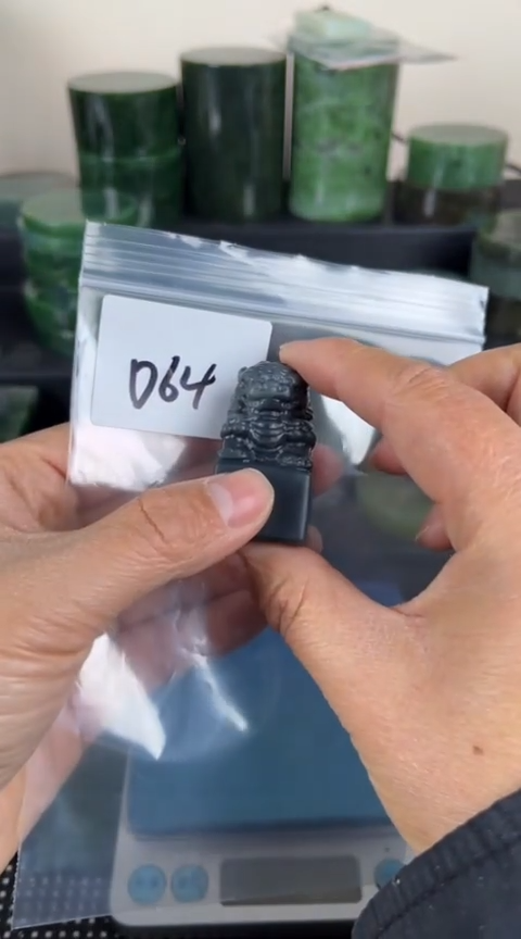 【闪购商品】和田玉珠宝半成品未镶嵌狮子