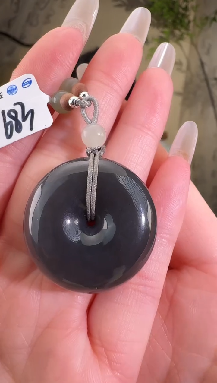 和田玉未镶嵌颈饰扣 683