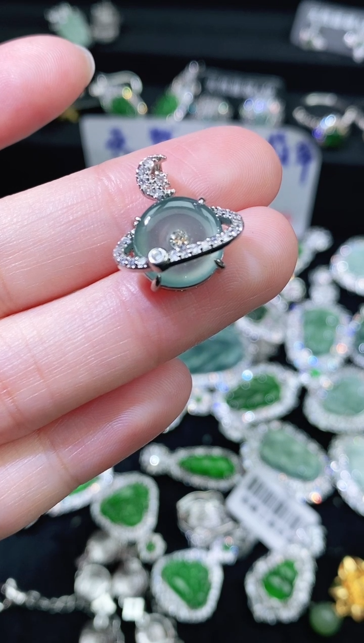 【闪购商品】翡翠未镶嵌颈饰精美翡翠-多样性只发一件H441