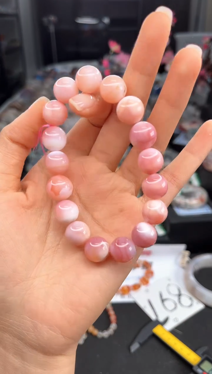 石英质玉手镯未镶嵌樱花玛瑙手串