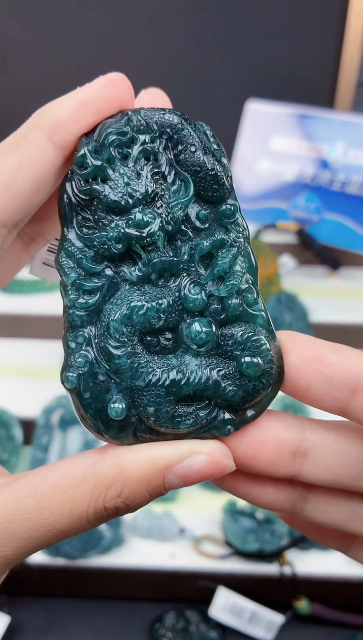 颈饰未镶嵌翡翠莫*言DLZ251201115