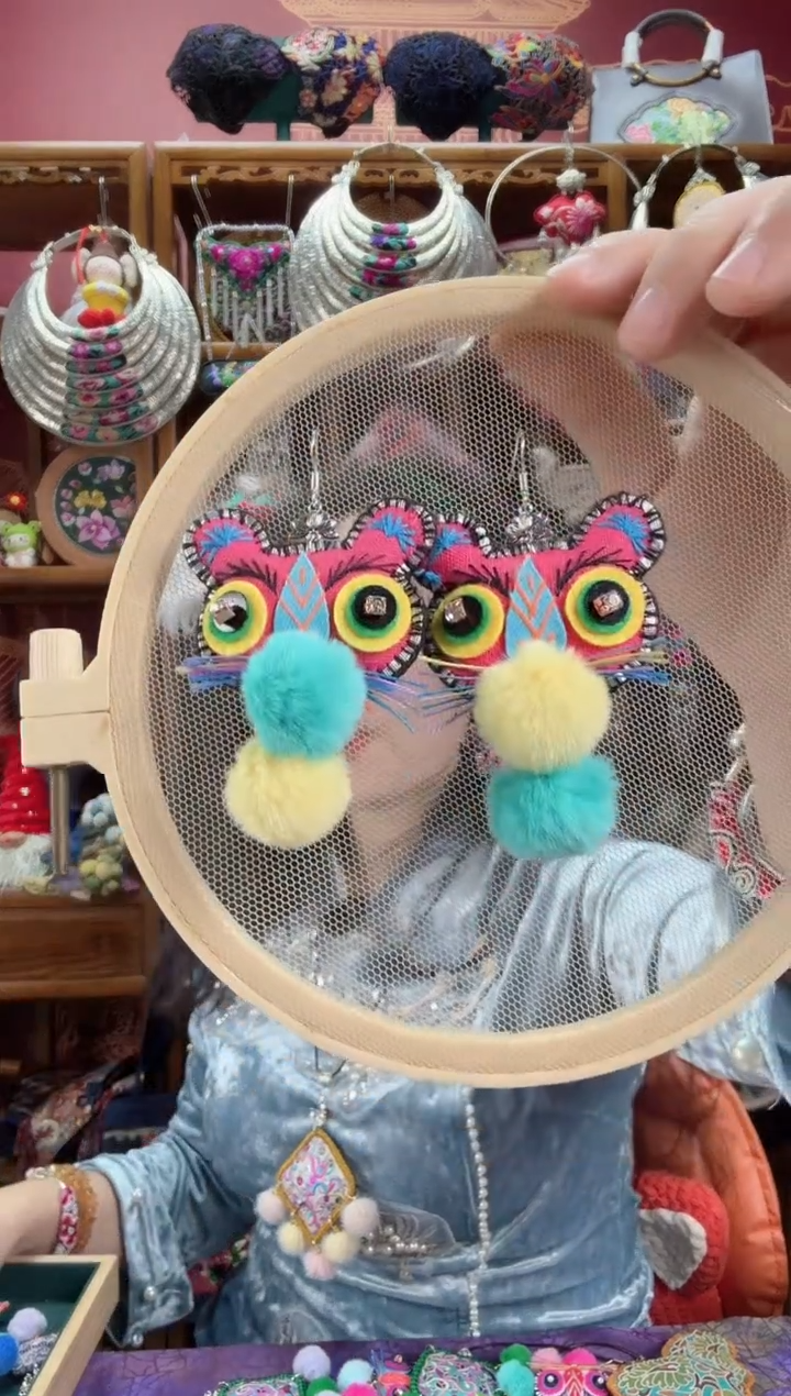 刺绣耳环126甜甜家