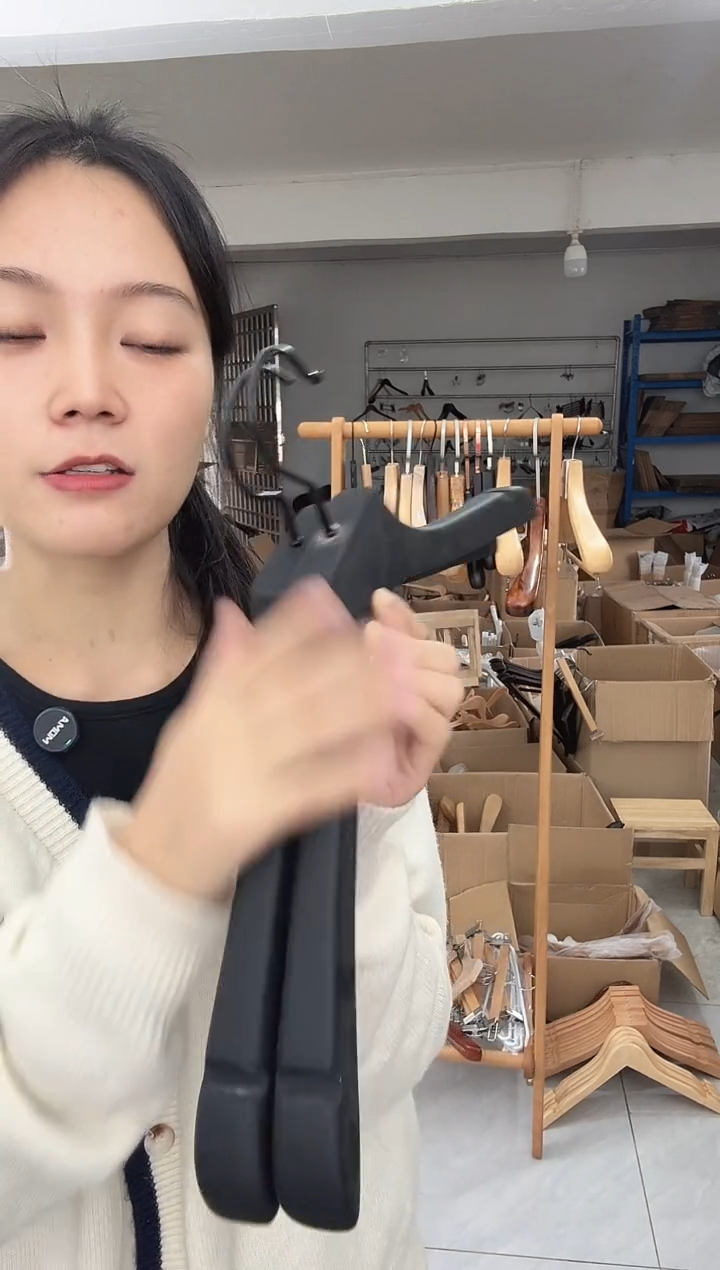 男装44.5黑色橡胶漆尾货10支装【颈部油漆没做好不影响使用】