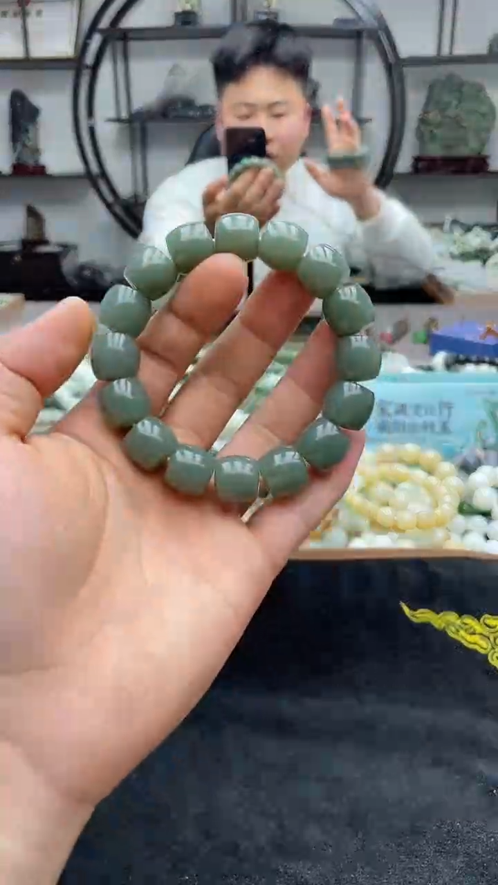 未镶嵌手串和田玉新疆且末天空蓝14直切