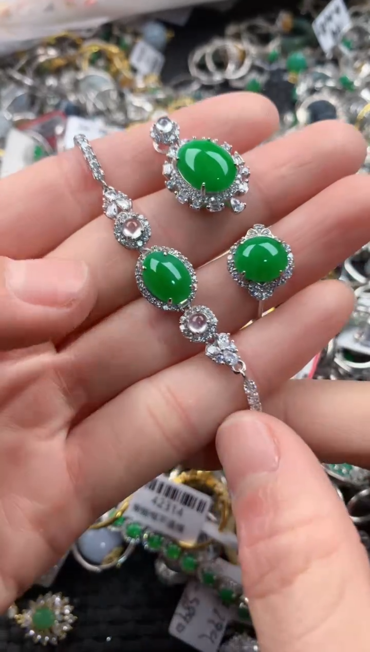 银S925镶嵌戒指翡翠222           5