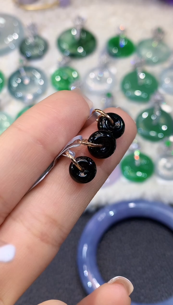 吊坠(不含链)18K金镶嵌翡翠A9多样性发一件