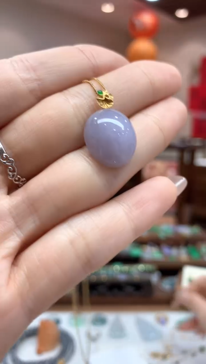 【闪购商品】翡翠吊坠(不含链)18K金镶嵌蛋面