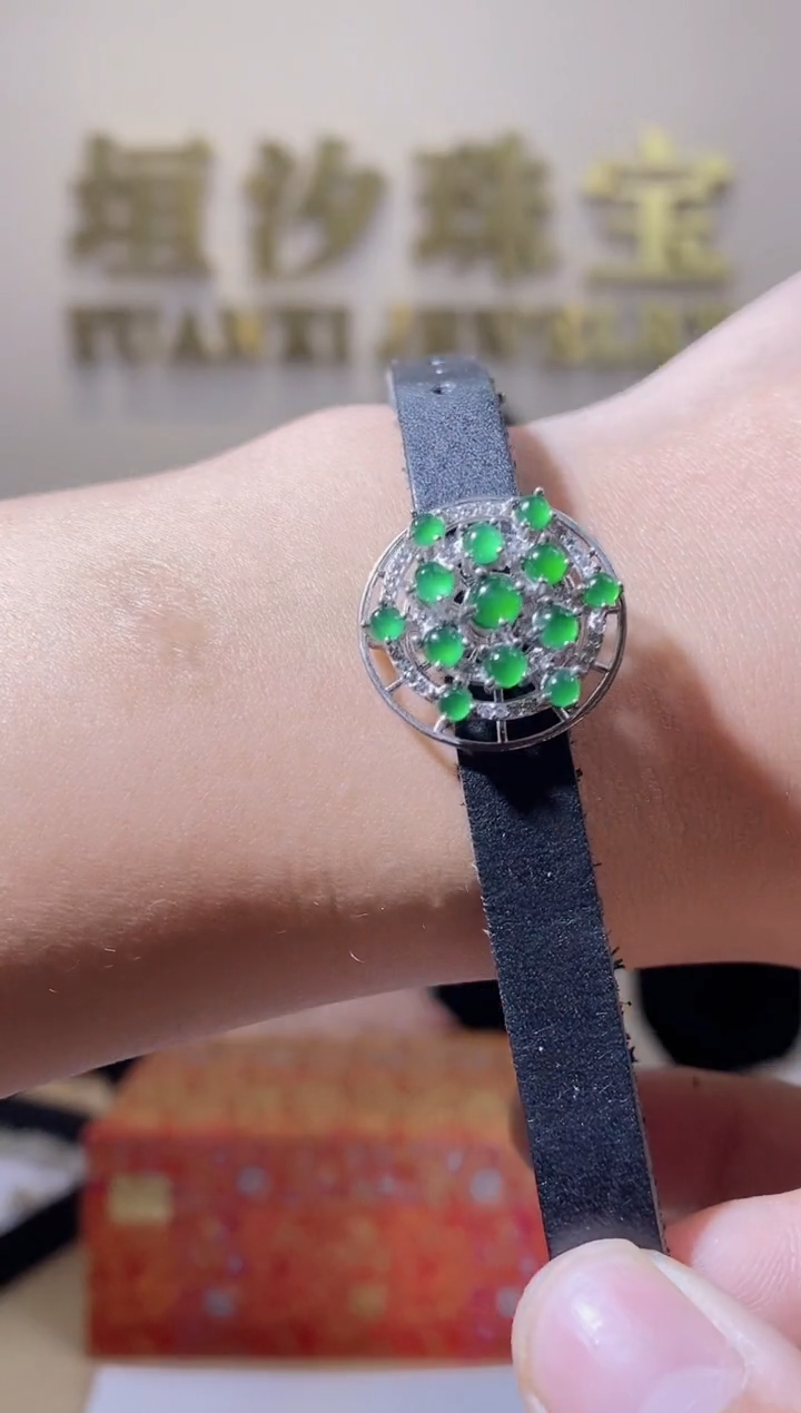 【闪购商品】翡翠戒指银S925镶嵌天然A货翡翠