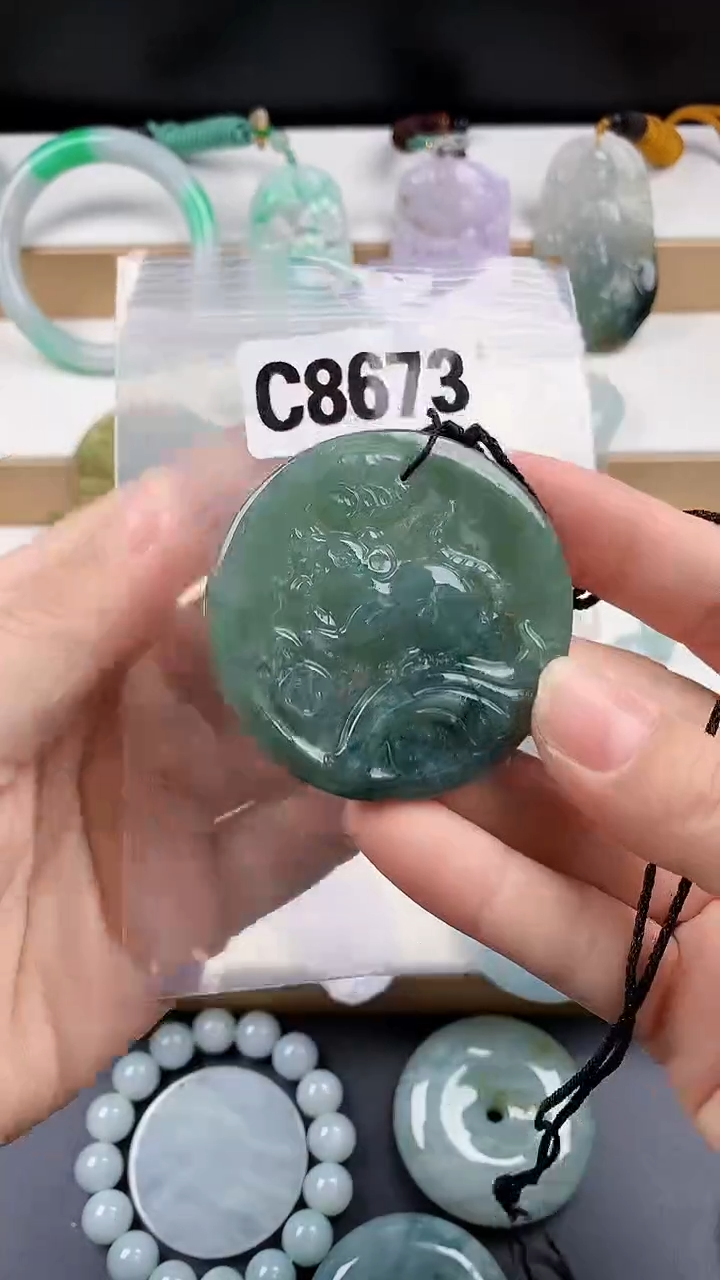 颈饰未镶嵌翡翠天然翡翠吊坠挂件