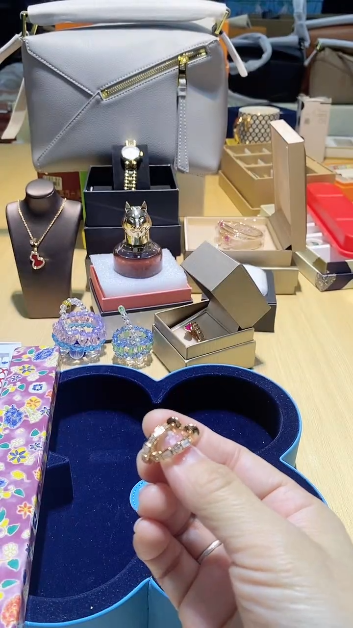 【闪购商品】瓷片锅碗瓢盆一件不剩