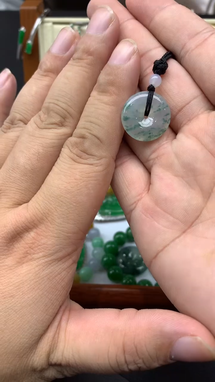 【闪购商品】翡翠颈饰未镶嵌70-天然翡翠